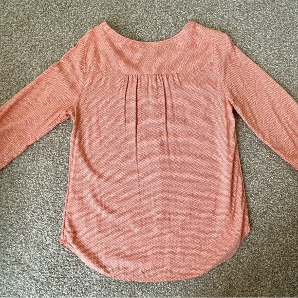 St John Bay Pretty Orange and White Top   2 Pockets with Stylish Flaps.   Size S - Picture 5 of 9
